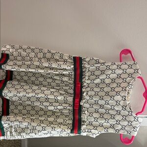 Gucci Kids Dress with Black Logo and Red-Green Accents